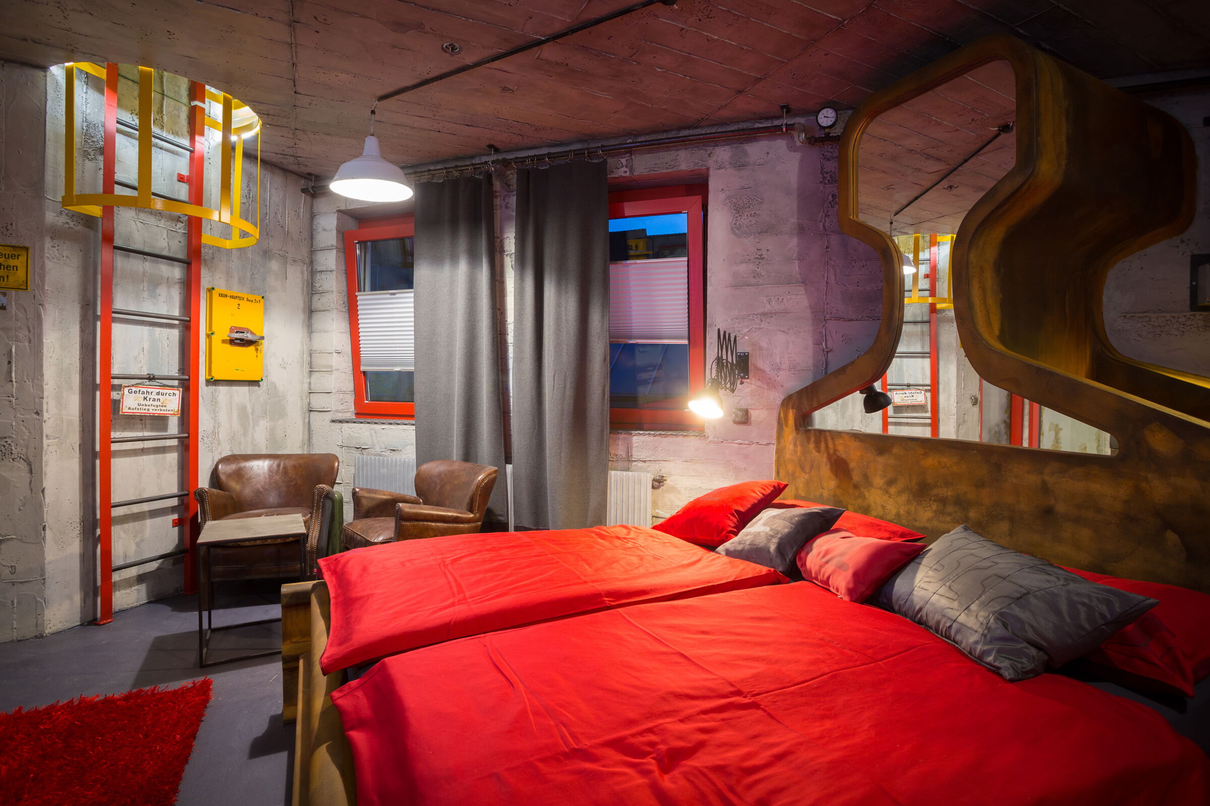 Bed, curtain in rail room
