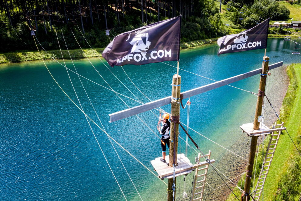 One of the ziplines over the Grüblsee lake in the Präbichl adventure park © Tom Lamm