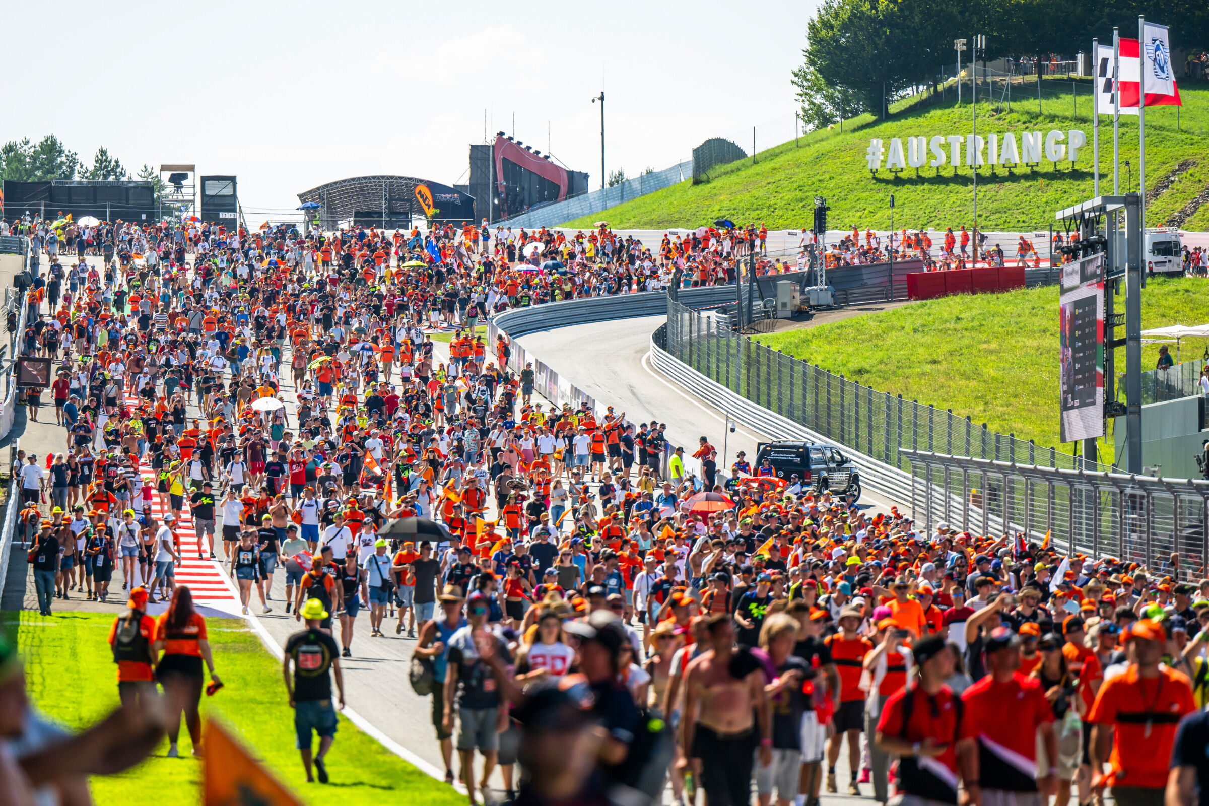Das Publikum beim MotoGP World Championship; © Lucas Pripfl / Red Bull Ring
