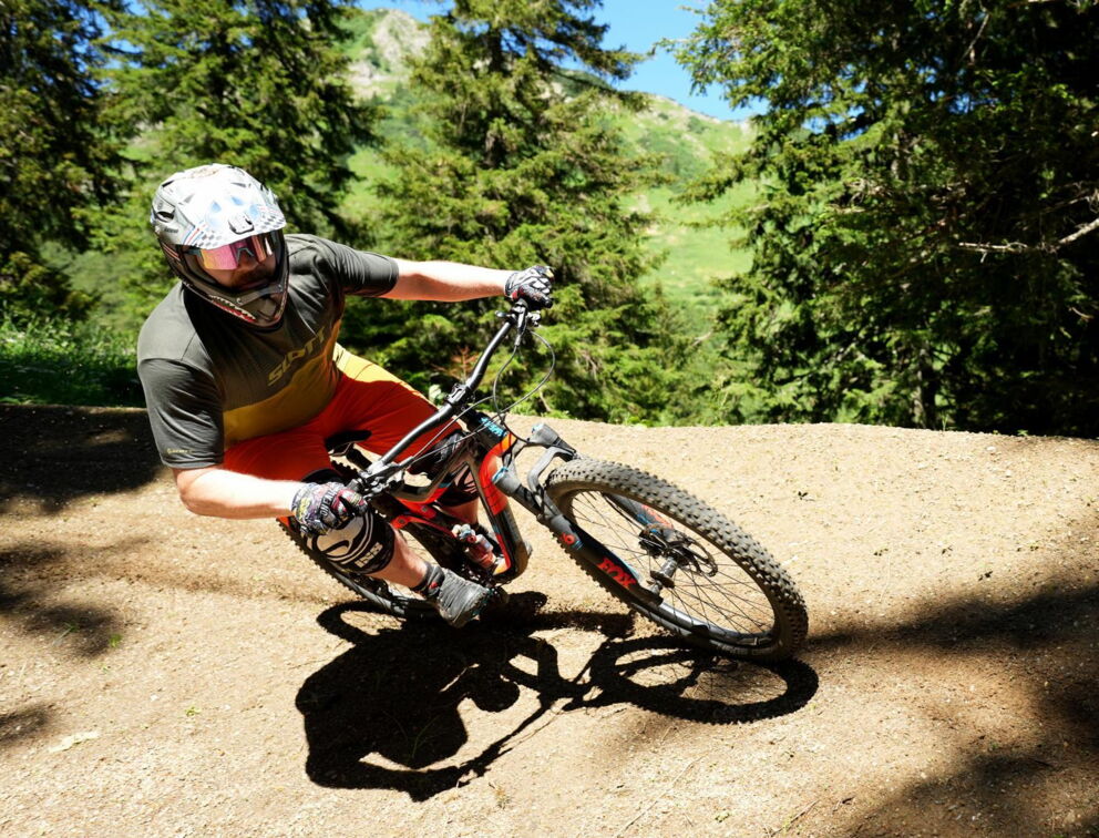 Biker auf einem der Trails in der Bikearena Präbichl © Tom Lamm