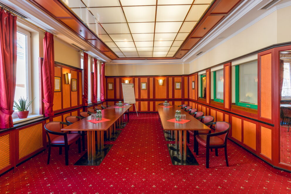 Der Seminarraum ''Roter Saal'' im Hotel Kongress