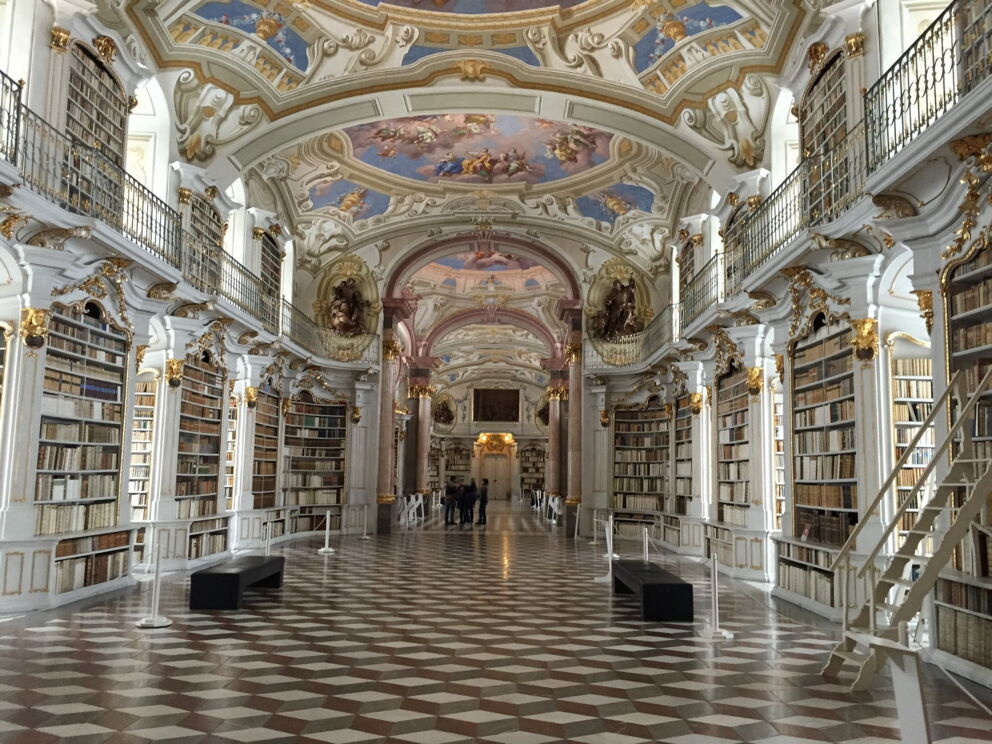 Die weltgrößte Klosterbibliothek Stift Admont; © Michael Brandl auf Pixabay