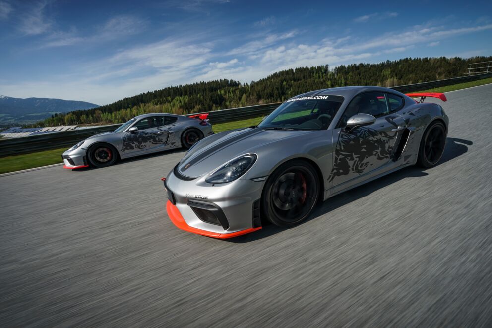 Two Porsche 718 Cayman GT4s at the Red Bull Ring; © Red Bull Content Pool